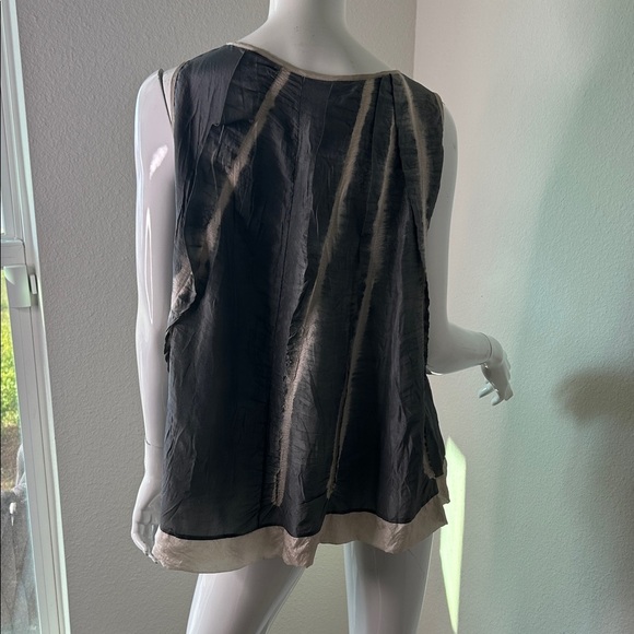 Viviana Uchitel Chic Grey and Cream Women's Sleeveless Blouse - Picture 5 of 8